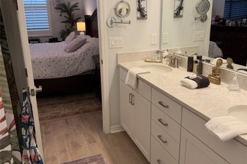 Villa ou maison à vendre à Kissimmee, Floride: 2 chambres, 147.06 m2 № 2434893 - photo 10