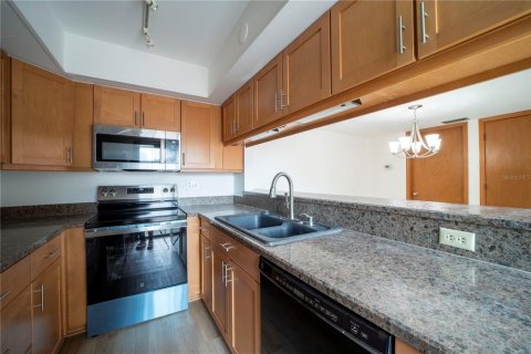 Touwnhouse à vendre à Titusville, Floride: 2 chambres, 112.04 m2 № 1757817 - photo 8
