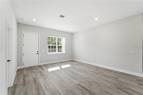 House in Ocala, Florida 4 bedrooms, 167.41 sq.m. № 2233084 - photo 13
