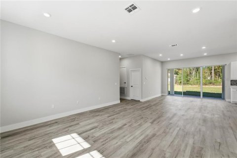 House in Ocala, Florida 4 bedrooms, 167.41 sq.m. № 2233084 - photo 4