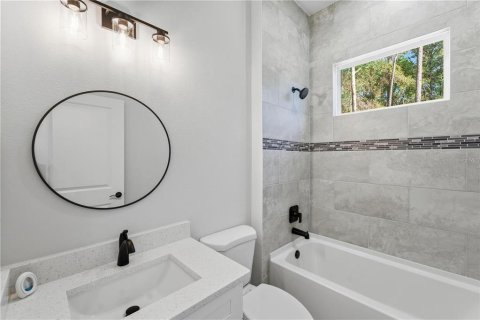 House in Ocala, Florida 4 bedrooms, 167.41 sq.m. № 2233084 - photo 23