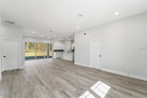 House in Ocala, Florida 4 bedrooms, 167.41 sq.m. № 2233084 - photo 5