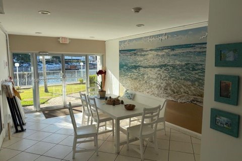 Купить кондоминиум в Халландейл-Бич, Флорида 1 спальня, 65.03м2, № 2026996 - фото 14