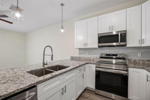 Commercial property in Port Charlotte, Florida 214.42 sq.m. № 2098347 - photo 6