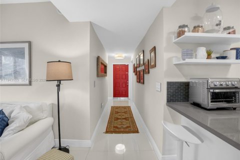 Copropriété à vendre à Doral, Floride: 3 chambres, 181.16 m2 № 2000990 - photo 2