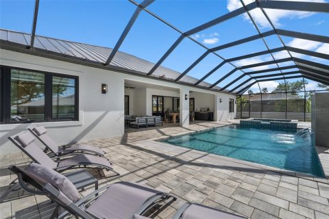 House in Nokomis, Florida 5 bedrooms, 343.83 sq.m. № 1831879 - photo 23
