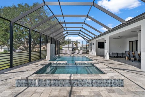 House in Nokomis, Florida 5 bedrooms, 343.83 sq.m. № 1831879 - photo 19
