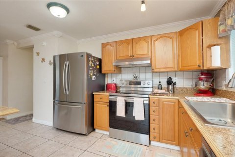 Villa ou maison à vendre à North Port, Floride: 2 chambres, 124.86 m2 № 2348327 - photo 25