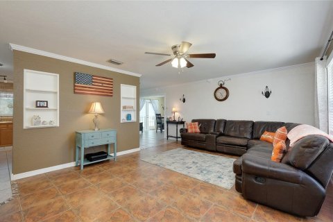 Villa ou maison à vendre à North Port, Floride: 2 chambres, 124.86 m2 № 2348327 - photo 8