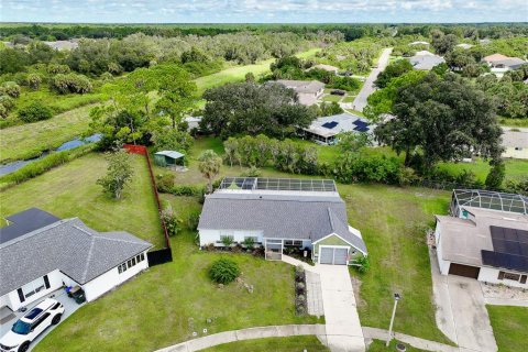 Villa ou maison à vendre à North Port, Floride: 2 chambres, 124.86 m2 № 2348327 - photo 3
