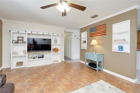 Villa ou maison à vendre à North Port, Floride: 2 chambres, 124.86 m2 № 2348327 - photo 13
