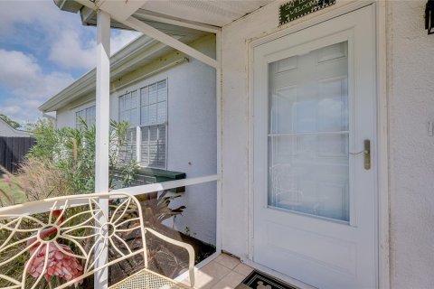 Villa ou maison à vendre à North Port, Floride: 2 chambres, 124.86 m2 № 2348327 - photo 5