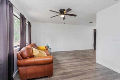Adosado en venta en Ocala, Florida, 2 dormitorios, 115.48 m2 № 2102256 - foto 4