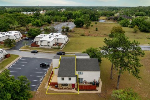 Adosado en Ocala, Florida 2 dormitorios, 115.48 m2 № 2102256
