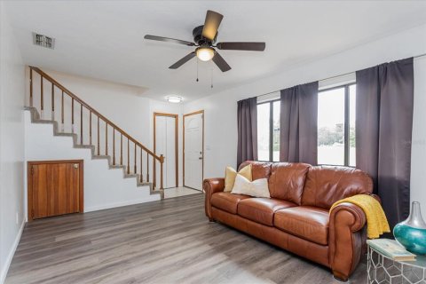 Adosado en venta en Ocala, Florida, 2 dormitorios, 115.48 m2 № 2102256 - foto 6