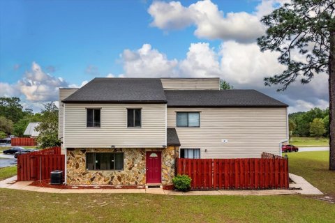 Adosado en venta en Ocala, Florida, 2 dormitorios, 115.48 m2 № 2102256 - foto 2