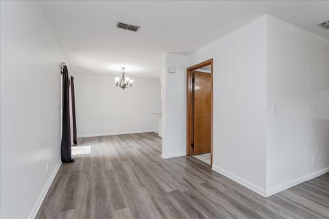 Adosado en venta en Ocala, Florida, 2 dormitorios, 115.48 m2 № 2102256 - foto 8