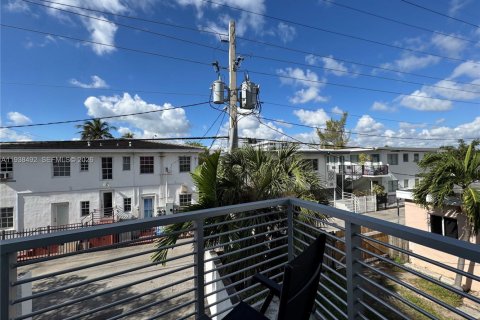 Copropriété à vendre à Miami Beach, Floride: 2 chambres, 100.89 m2 № 1996856 - photo 16