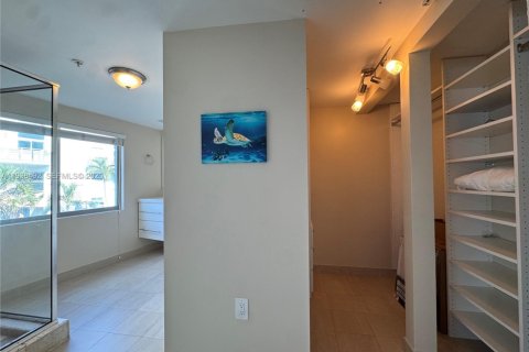 Copropriété à vendre à Miami Beach, Floride: 2 chambres, 100.89 m2 № 1996856 - photo 24