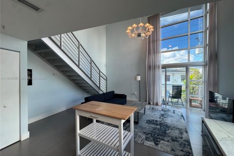 Copropriété à vendre à Miami Beach, Floride: 2 chambres, 100.89 m2 № 1996856 - photo 14