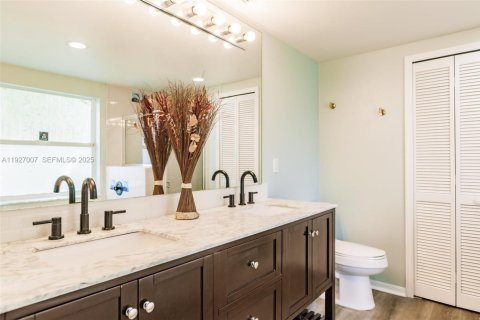 Villa ou maison à vendre à Kissimmee, Floride: 4 chambres, 207.17 m2 № 1990511 - photo 27