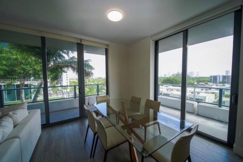 Copropriété à louer à Aventura, Floride: 2 chambres, 102.19 m2 № 2000170 - photo 2