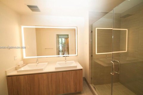 Copropriété à louer à Aventura, Floride: 2 chambres, 102.19 m2 № 2000170 - photo 11
