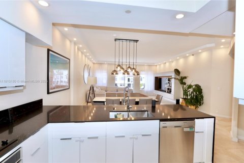 Copropriété à vendre à Aventura, Floride: 2 chambres, 169.08 m2 № 1959880 - photo 10