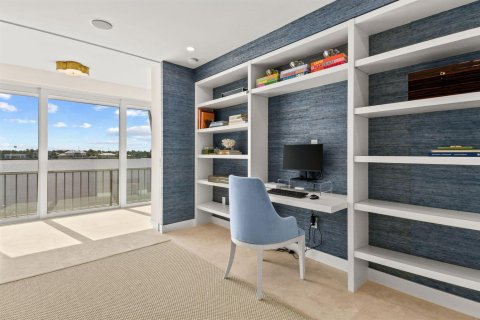 Copropriété à vendre à Palm Beach, Floride: 2 chambres, 145.67 m2 № 2146062 - photo 17