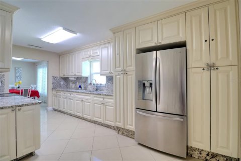 Купить виллу или дом в Тампа, Флорида 13 комнат, 182.92м2, № 1670214 - фото 12