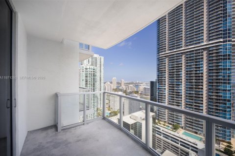 Condominio en venta en Miami, Florida, 1 dormitorio, 89.46 m2 № 2032261 - foto 17