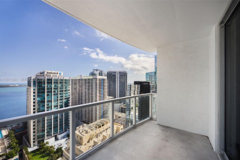 Condominio en venta en Miami, Florida, 1 dormitorio, 89.46 m2 № 2032261 - foto 2