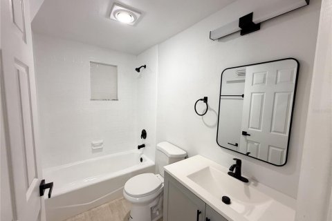 Casa en venta en New Port Richey, Florida, 3 dormitorios, 124.3 m2 № 1857833 - foto 7