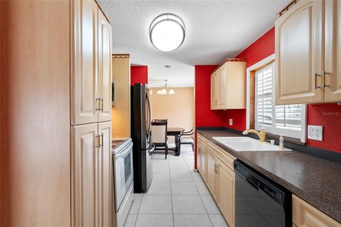 Villa ou maison à vendre à Largo, Floride: 2 chambres, 116.78 m2 № 2151529 - photo 14