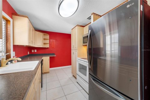 Villa ou maison à vendre à Largo, Floride: 2 chambres, 116.78 m2 № 2151529 - photo 7