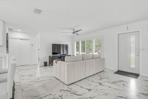 Купить виллу или дом в Сарасота, Флорида 6 комнат, 134.34м2, № 2342346 - фото 6