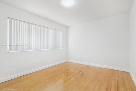 Снять в аренду кондоминиум в Майами-Бич, Флорида 1 спальня, 58.71м2, № 2002462 - фото 3