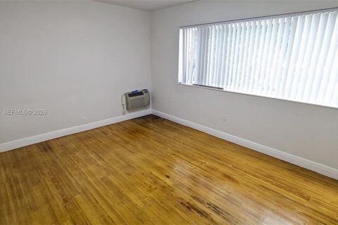 Снять в аренду кондоминиум в Майами-Бич, Флорида 1 спальня, 58.71м2, № 2002462 - фото 9