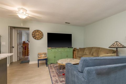 Villa ou maison à vendre à Palm Harbor, Floride: 2 chambres, 106.65 m2 № 2139032 - photo 10