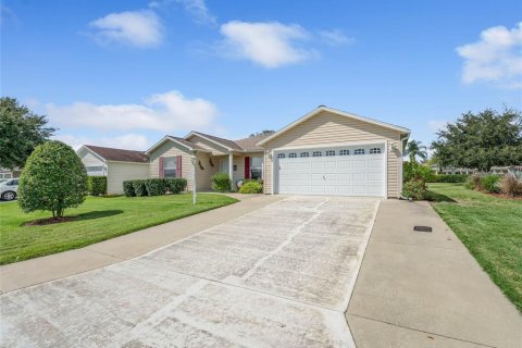 House in The Villages, Florida 2 bedrooms, 106.09 sq.m. № 2237719 - photo 6