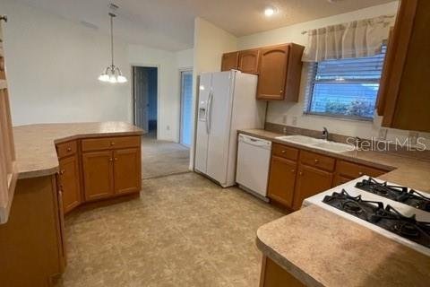 House in The Villages, Florida 2 bedrooms, 106.09 sq.m. № 2237719 - photo 11