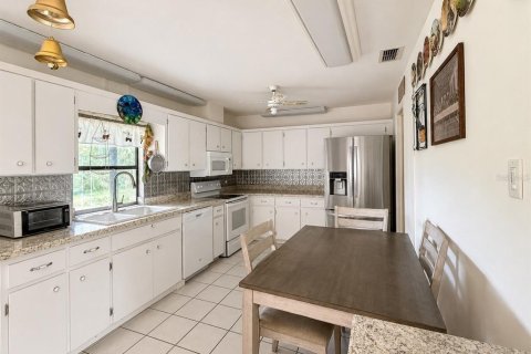 Villa ou maison à vendre à Port Charlotte, Floride: 2 chambres, 117.99 m2 № 2215409 - photo 13