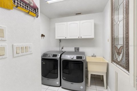 Villa ou maison à vendre à Port Charlotte, Floride: 2 chambres, 117.99 m2 № 2215409 - photo 5