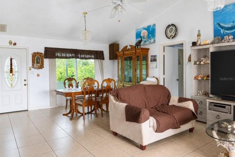 Villa ou maison à vendre à Port Charlotte, Floride: 2 chambres, 117.99 m2 № 2215409 - photo 3