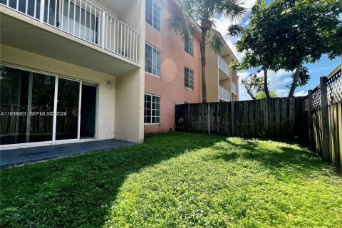 Кондоминиум с 1 спальней в Дорал, Флорида № 1995970