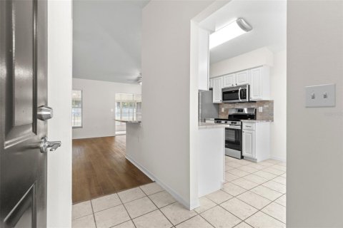 House in San Antonio, Florida 2 bedrooms, 117.15 sq.m. № 1616327 - photo 14
