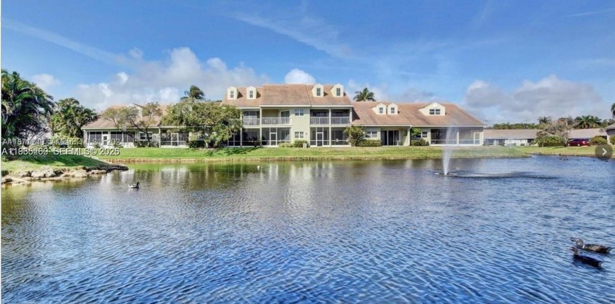 Touwnhouse à Hypoluxo, Floride 2 chambres № 2026919