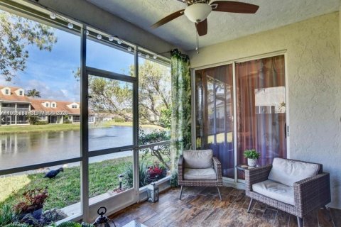 Touwnhouse à louer à Hypoluxo, Floride: 2 chambres № 2026919 - photo 10