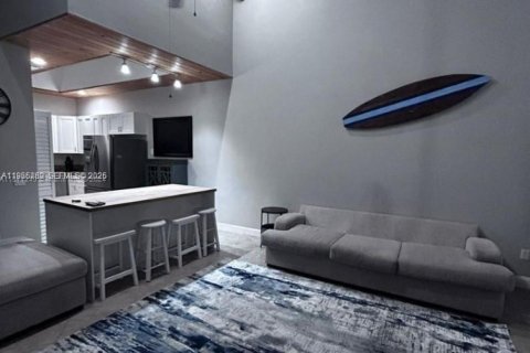 Touwnhouse à louer à Hypoluxo, Floride: 2 chambres № 2026919 - photo 13