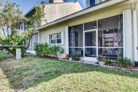 Touwnhouse à louer à Hypoluxo, Floride: 2 chambres № 2026919 - photo 9